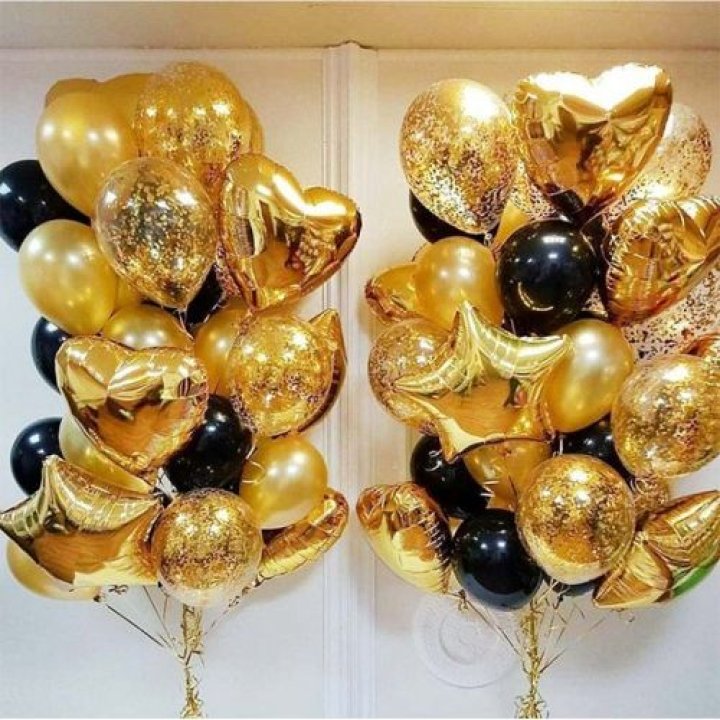 Фонтан шаров "Чёрное золото" в Сыктывкаре