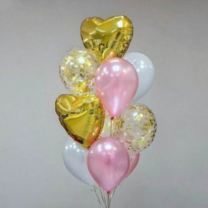 Облако шаров "Рози голд" в Сыктывкаре