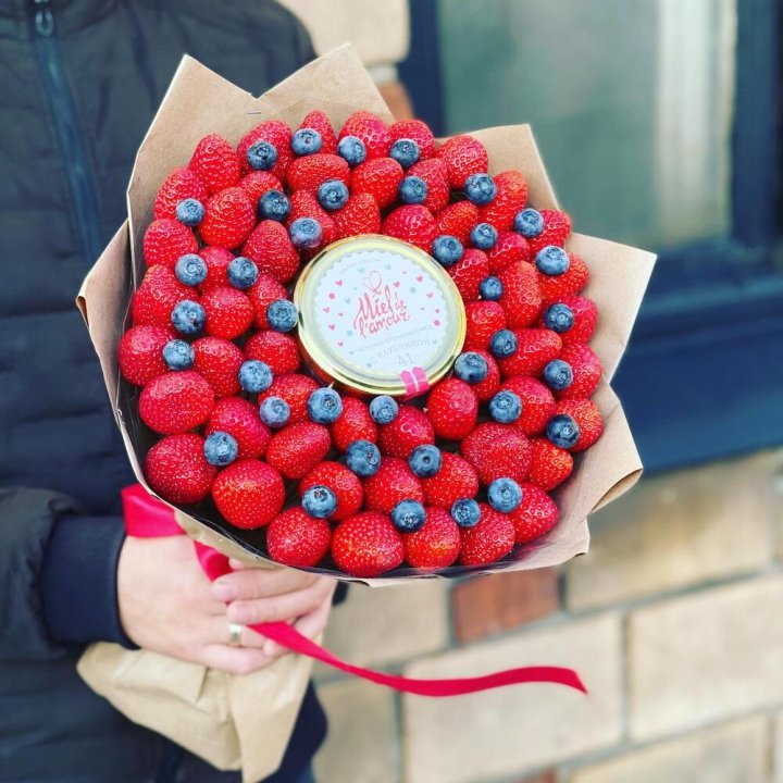 "Клубника и мёд" в Сыктывкаре