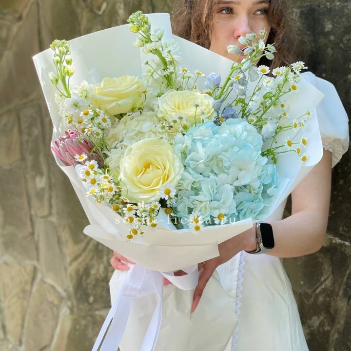 Дизайнерский букет №27 в Сыктывкаре