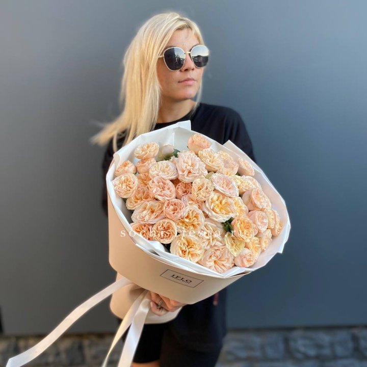 15 пионовидных роз №2 в Сыктывкаре