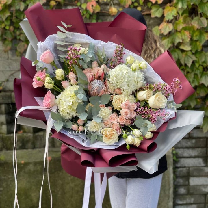 Авторский букет с протеей №1 в Сыктывкаре