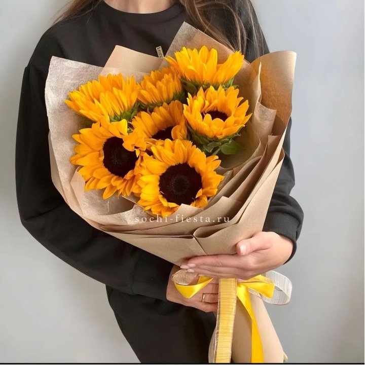 Букет из подсолнухов в Сыктывкаре