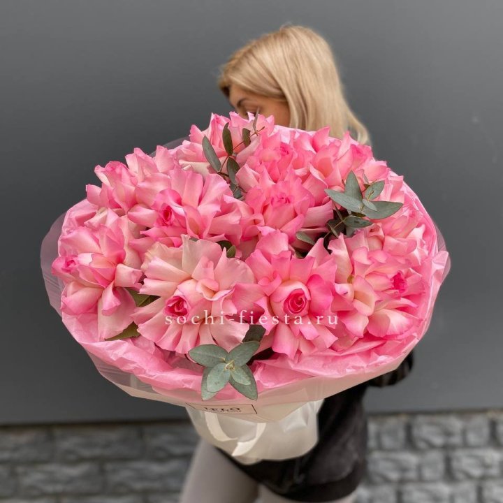 11 французских роз в Сыктывкаре