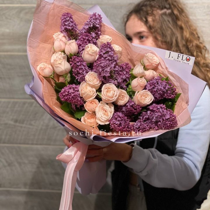 Букет "Лиловая весна" в Сыктывкаре