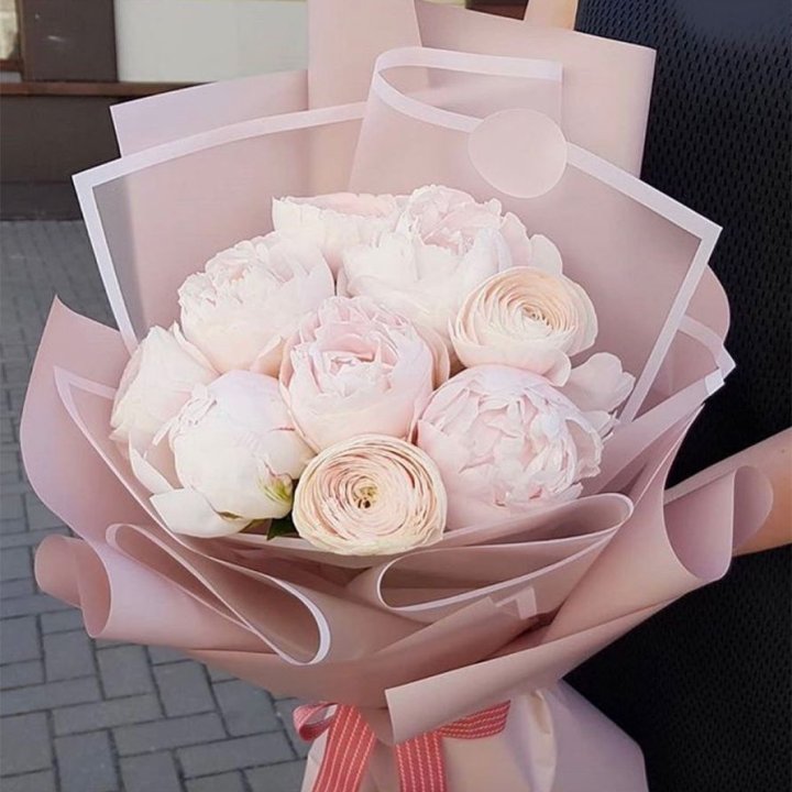 Пионы и ранункулюсы в Сыктывкаре