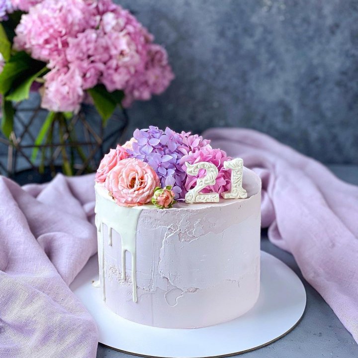 Торт с цифрой в Сыктывкаре