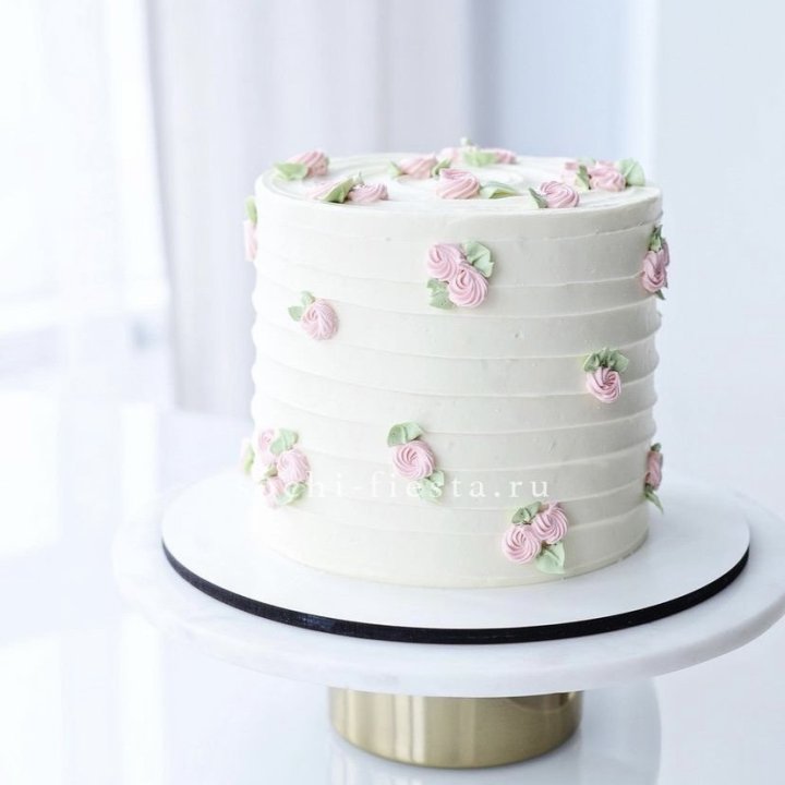 Торт "Розы в снегу" в Сыктывкаре