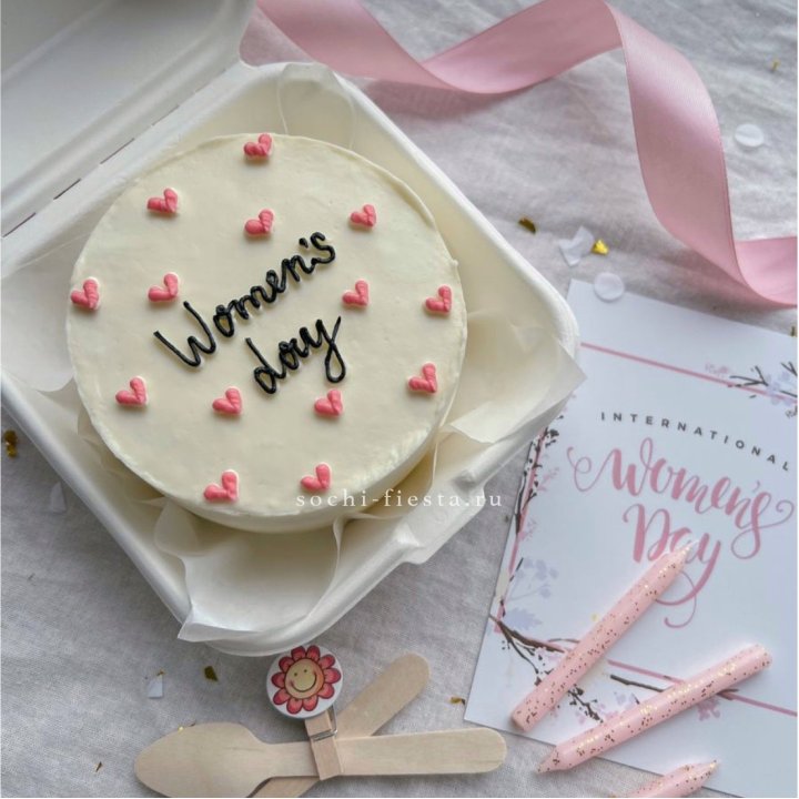 Бенто-торт "Дорогим женщинам"  в Сыктывкаре