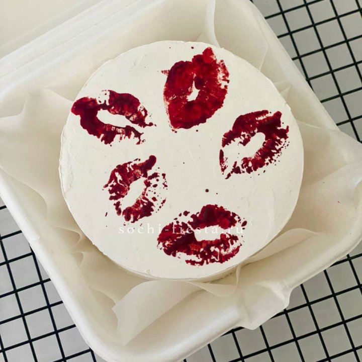 Бенто-торт "Поцелуй" в Сыктывкаре