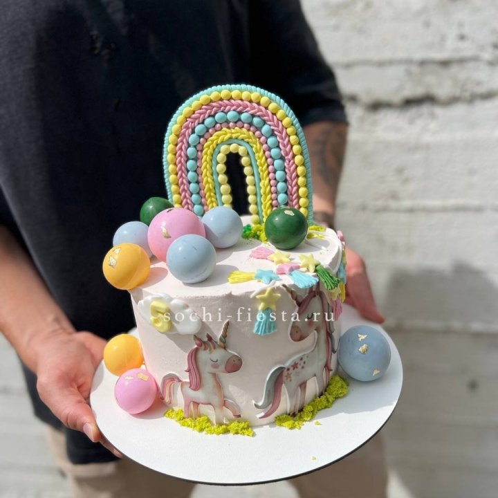 Торт "Радуга с единорогом" в Сыктывкаре