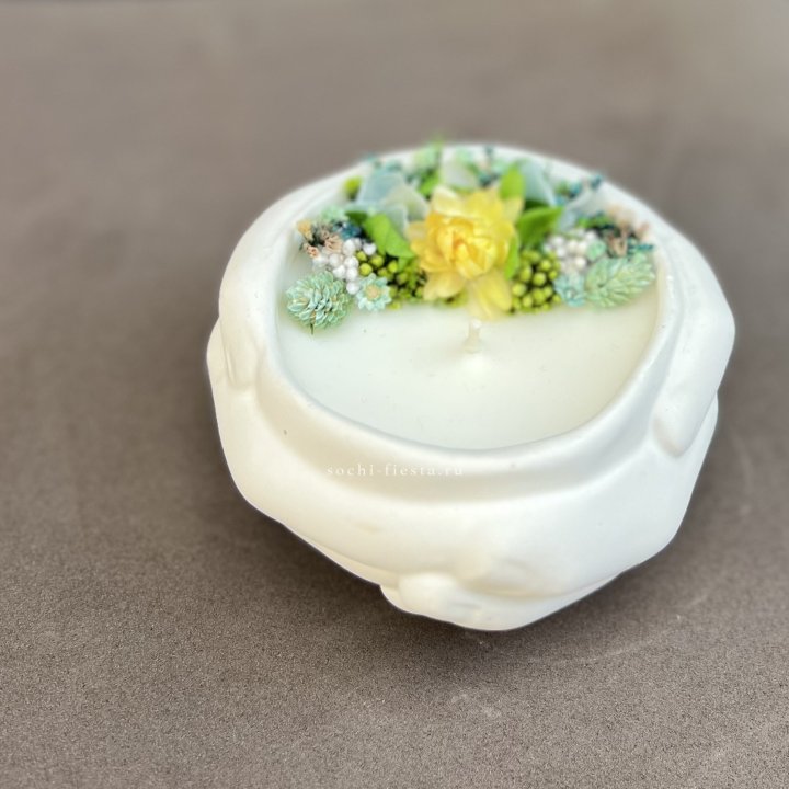 Свеча ароматическая в гипсе Руки в Сыктывкаре