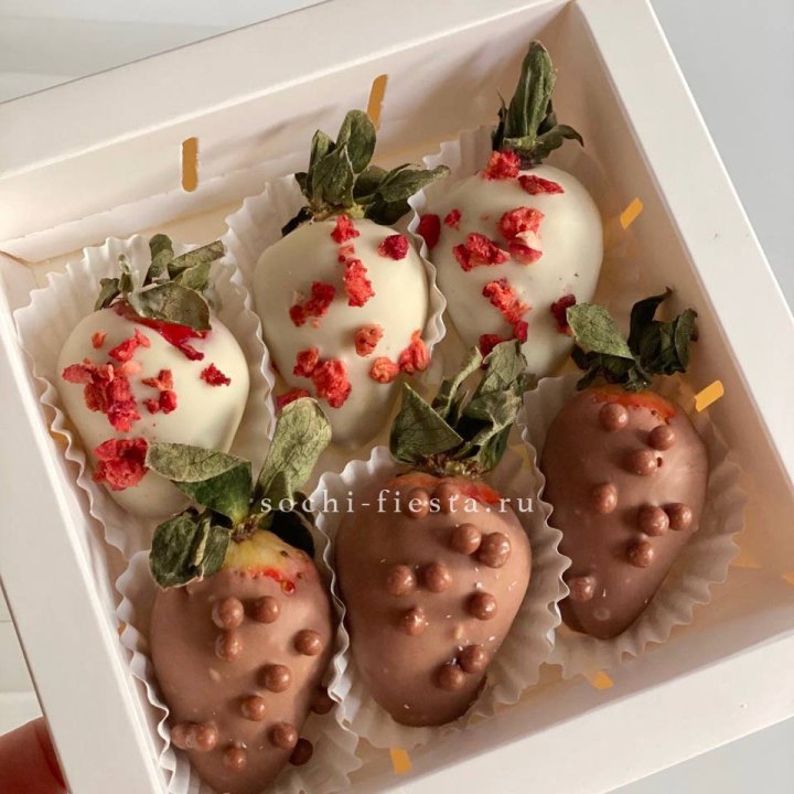 Клубника в шоколаде 6 ягод в Сыктывкаре