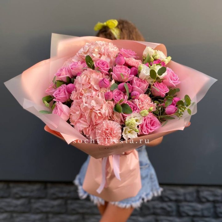 Авторский букет "Восторг" в Сыктывкаре