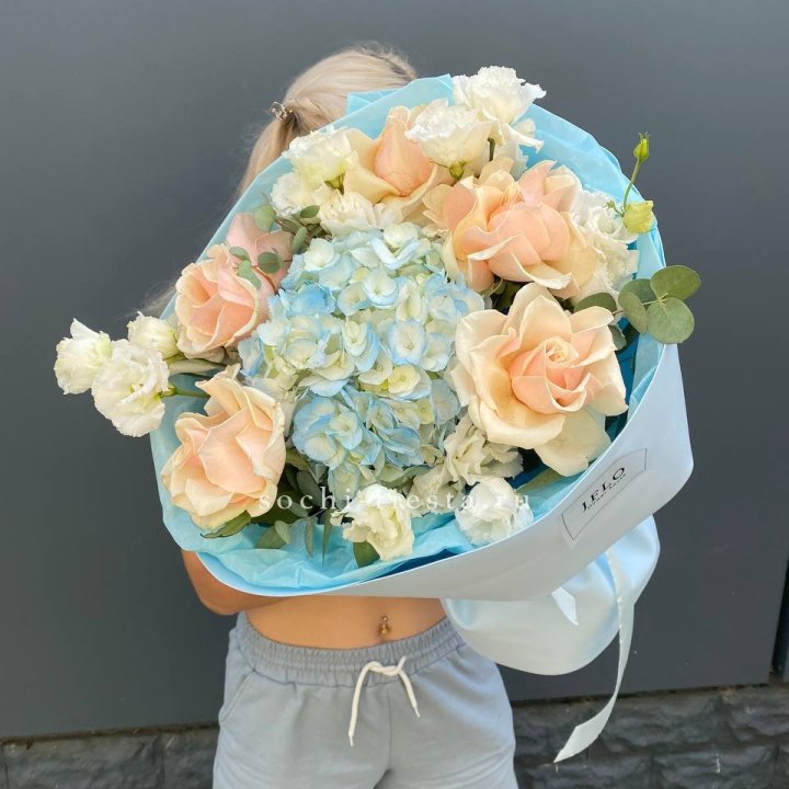 Сборный букет "Голубой закат" в Сыктывкаре