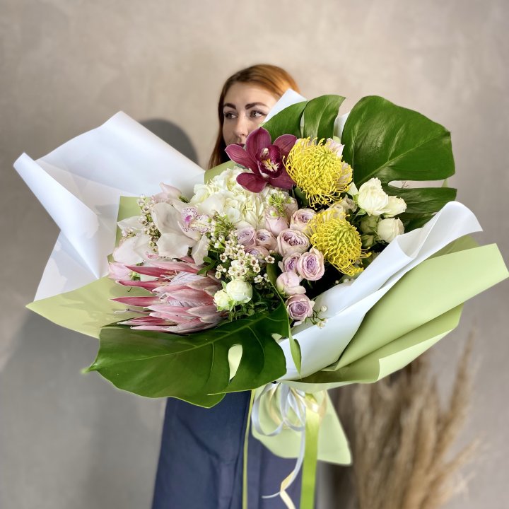 Дизайнерский букет экзотики в Сыктывкаре