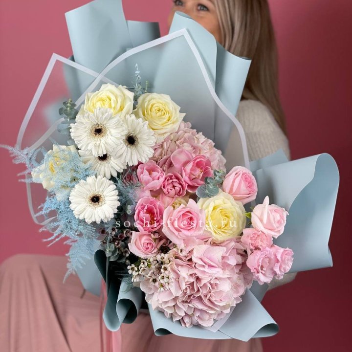 Дизайнерский букет "Адель" в Сыктывкаре