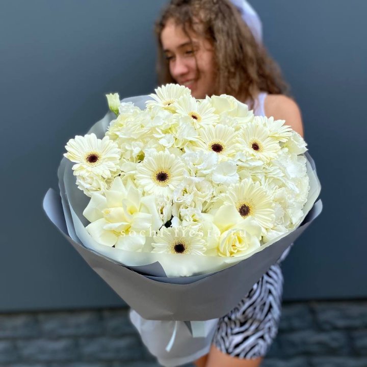  Букет "Вайт люксур" в Сыктывкаре