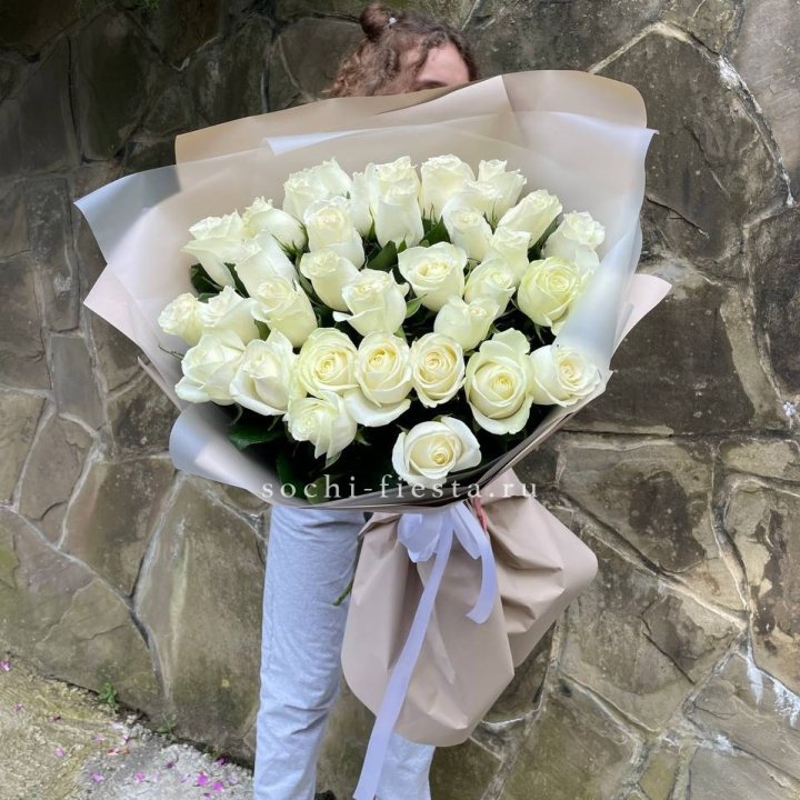 35 голландских роз в Сыктывкаре