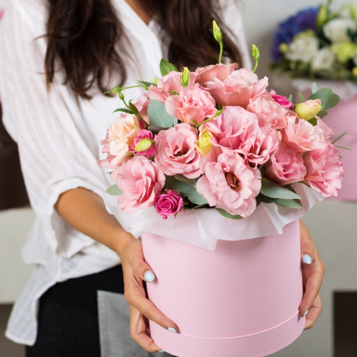 Эустома в шляпной коробке в Сыктывкаре