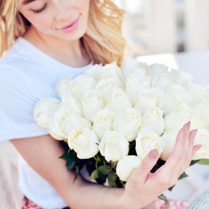 Букет высоких роз "Облака" в Сыктывкаре