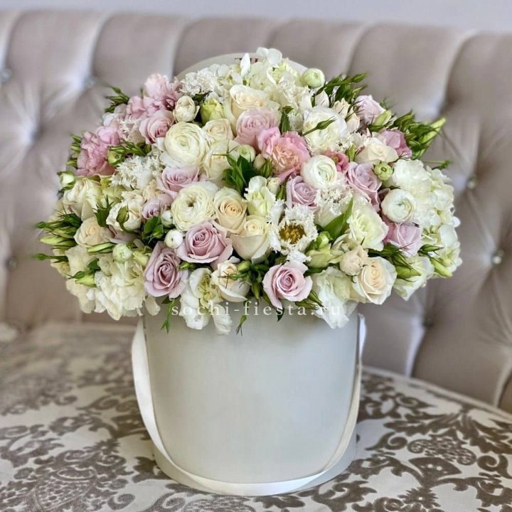 Цветочный бокс "Ловинг" в Сыктывкаре