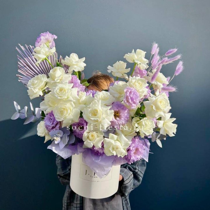 Цветочный бокс "Изабель" в Сыктывкаре