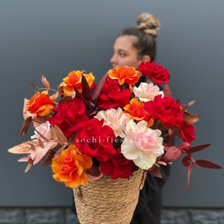 Авторский бокс "Роксана" в джутовом кашпо в Сыктывкаре