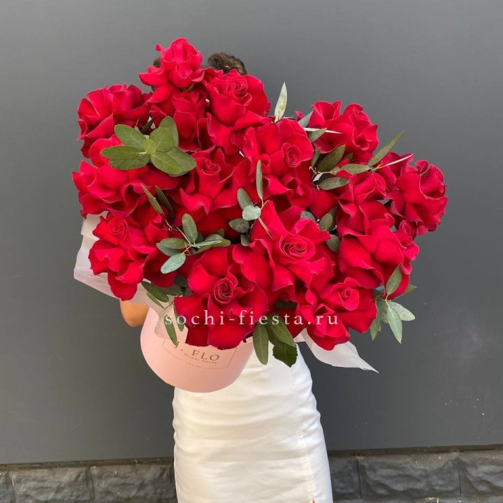 Бокс из 17 французских роз в Сыктывкаре