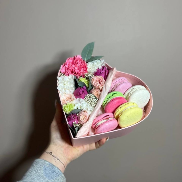 Дуо цветы и макаронсы в Сыктывкаре