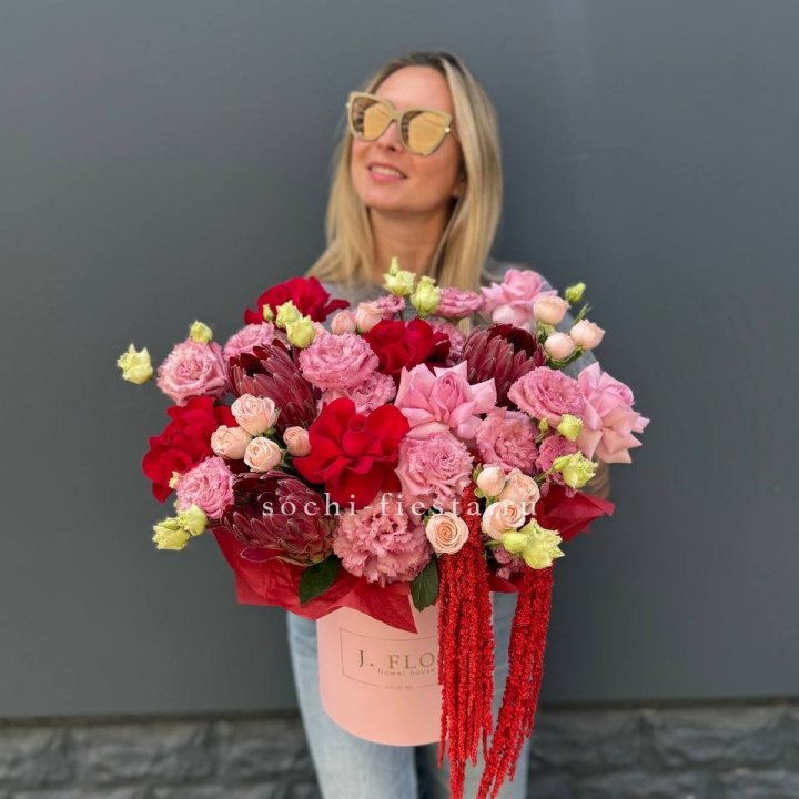 Дизайнерский цилиндр "Криотель" в Сыктывкаре