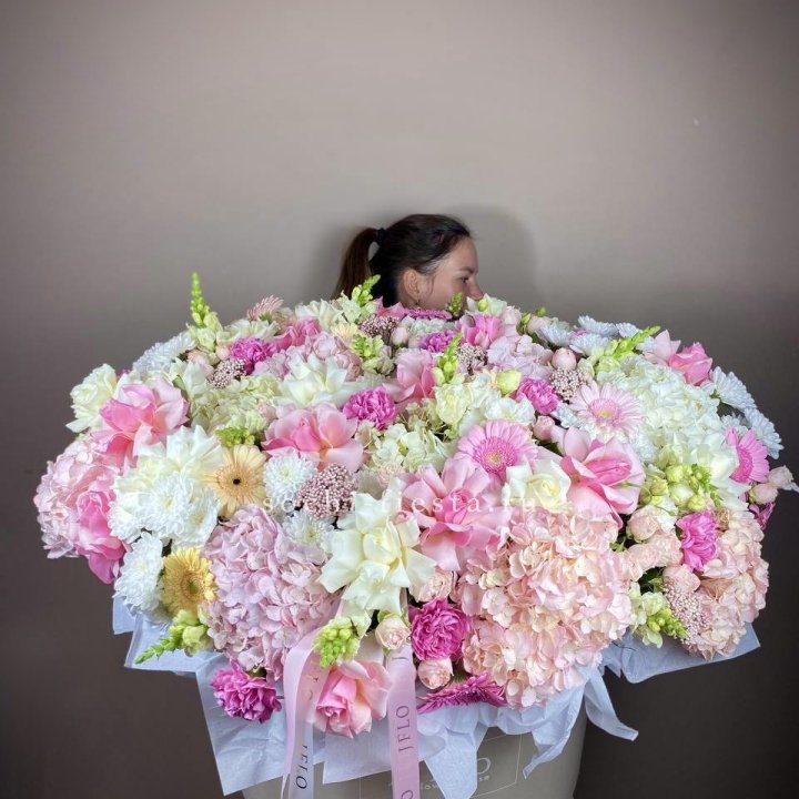 Корзина цветов «Рандеву» в Сыктывкаре