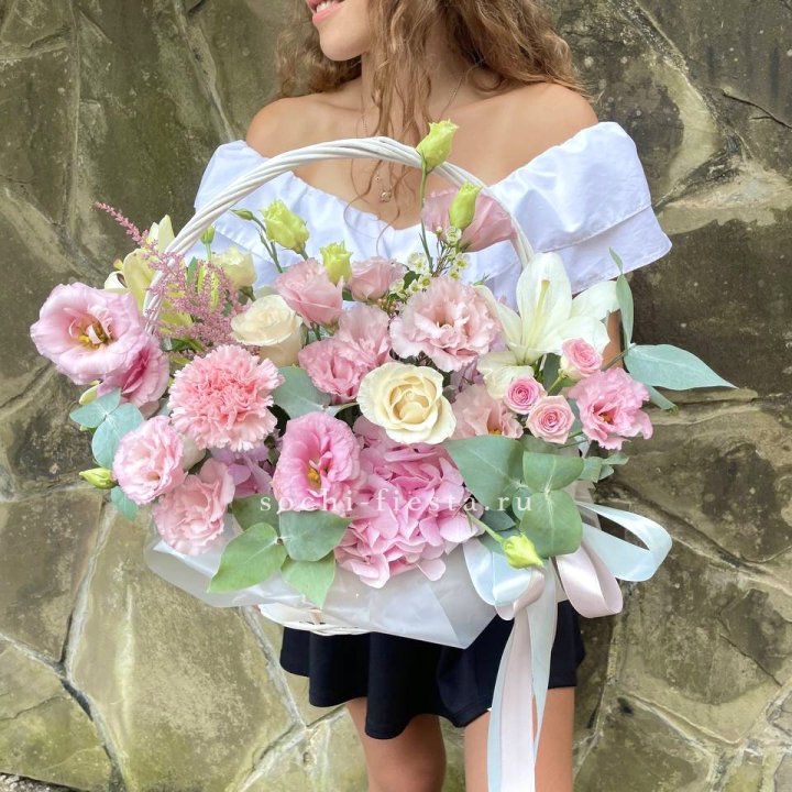 Авторская корзина "Миа" в Сыктывкаре