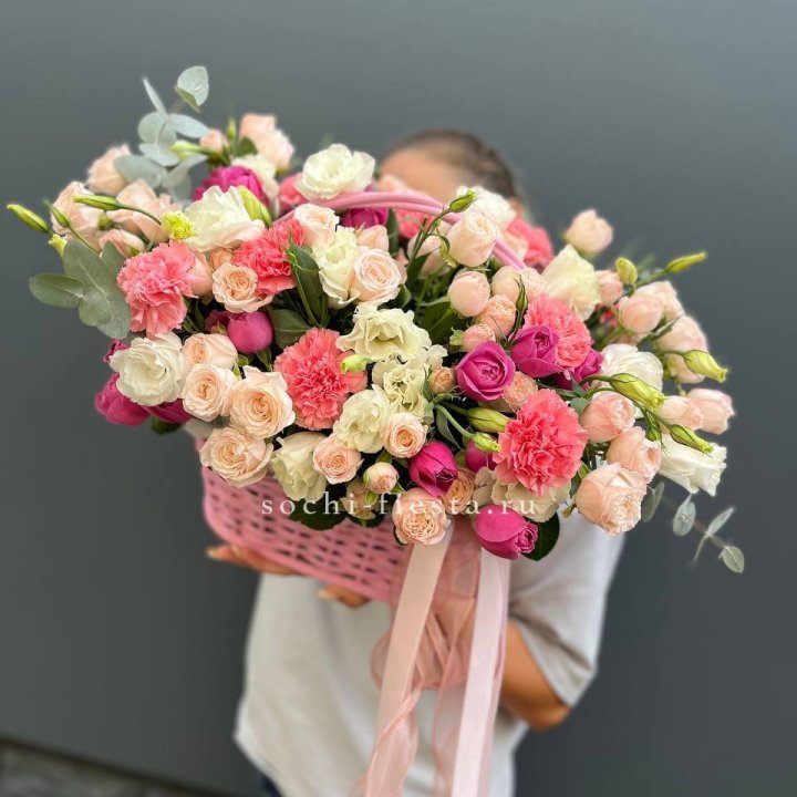 Цветочная корзина "Флоренция" в Сыктывкаре