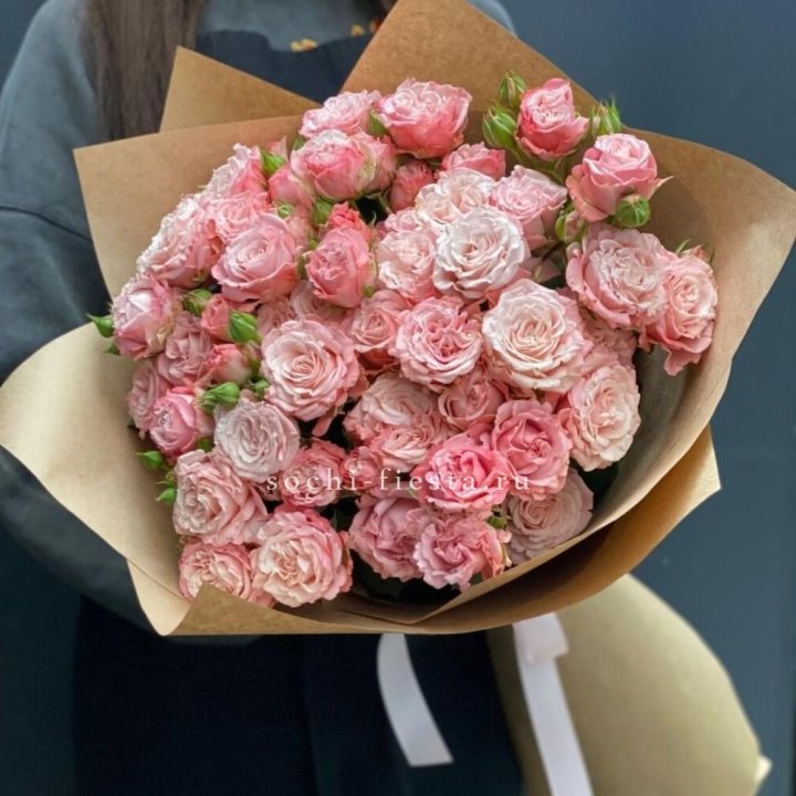 Пионовидные розы Bombastic №2 в Сыктывкаре