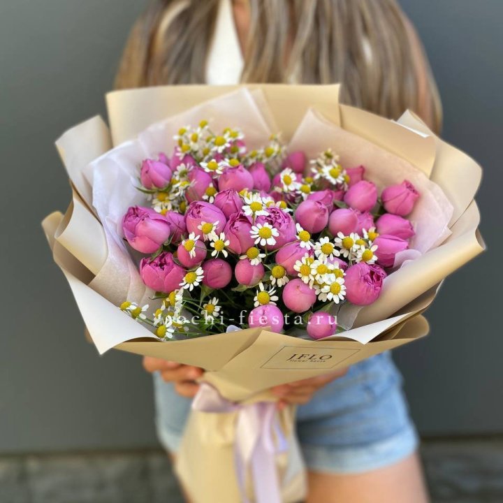 Дуобукет мисти с ромашками  в Сыктывкаре