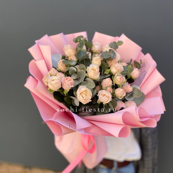 Букет пионовидных роз Cute Love в Сыктывкаре