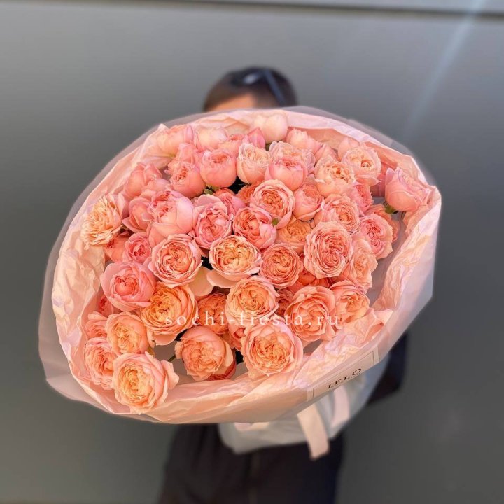 Букет из 21 пионовидной розы Джульетта в Сыктывкаре