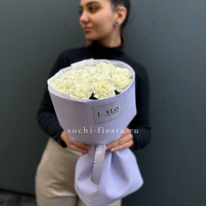 Букет белых диантусов в Сыктывкаре