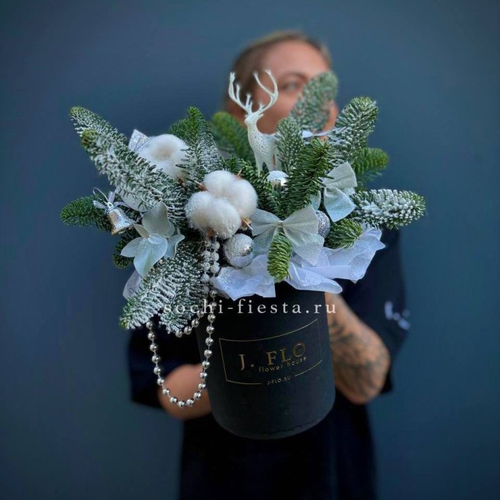 Композиция "Мери крисмас" в Сыктывкаре