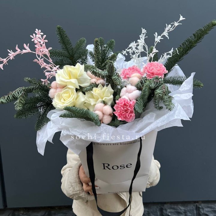 Цветочная сумка с нобилисом в Сыктывкаре