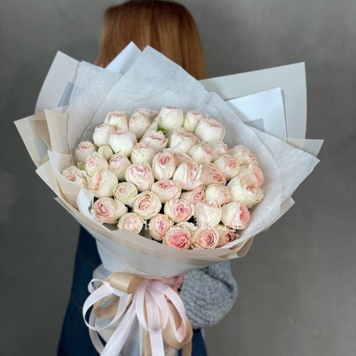 Букет пионовидных роз Пур лав в Сыктывкаре