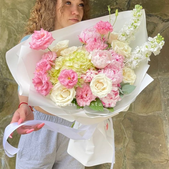 Букет с пионами №3 в Сыктывкаре