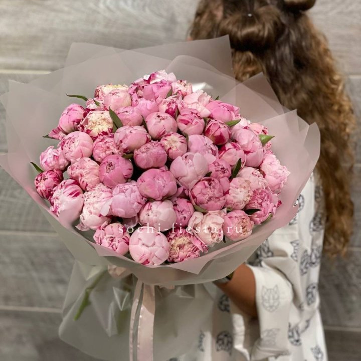 51 розовый пион в Сыктывкаре
