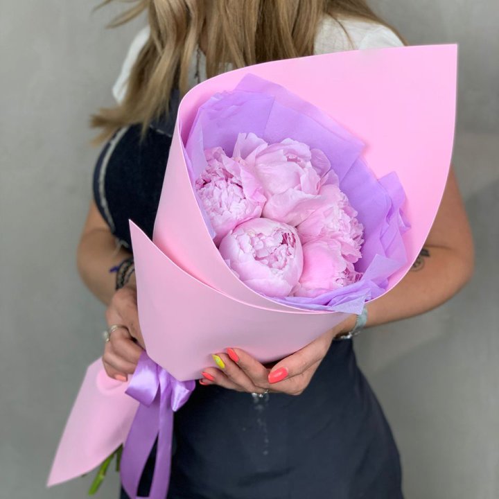 Букет пионов "Файв" в Сыктывкаре