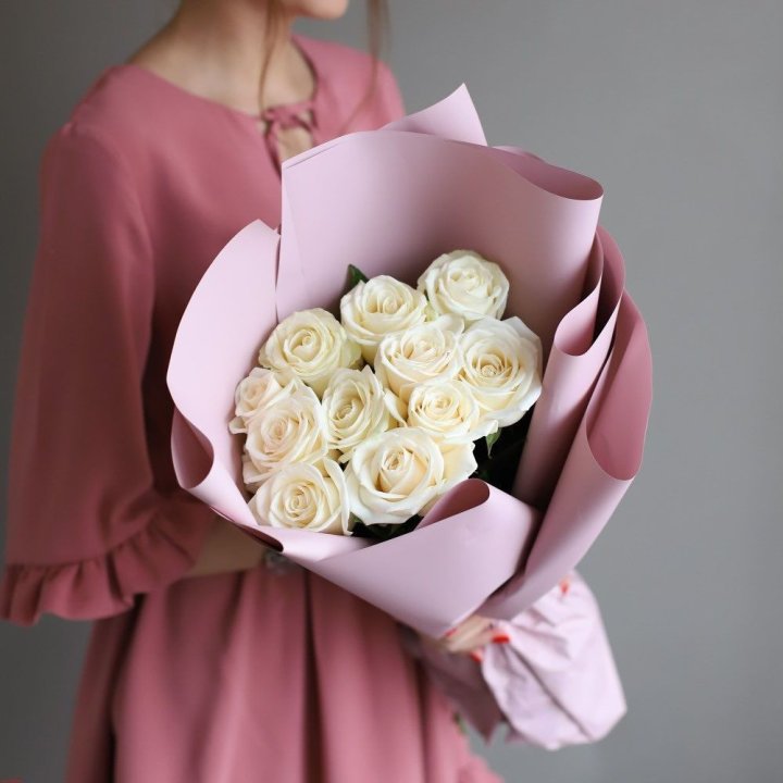 11 белых роз в Сыктывкаре