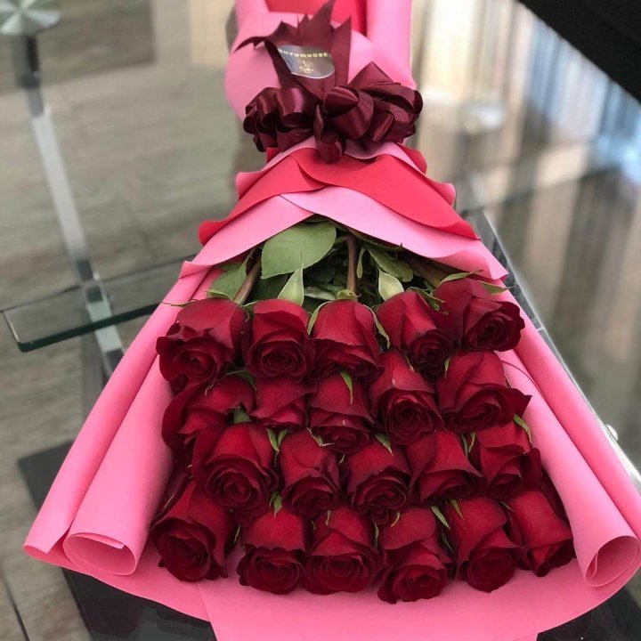 21 красная роза "Элеганс" в Сыктывкаре