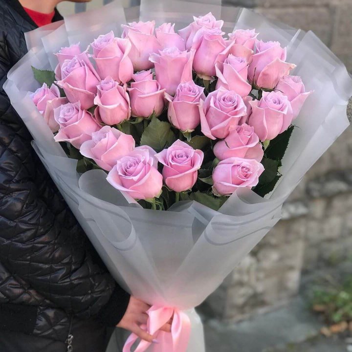 25 высоких розовых роз в Сыктывкаре