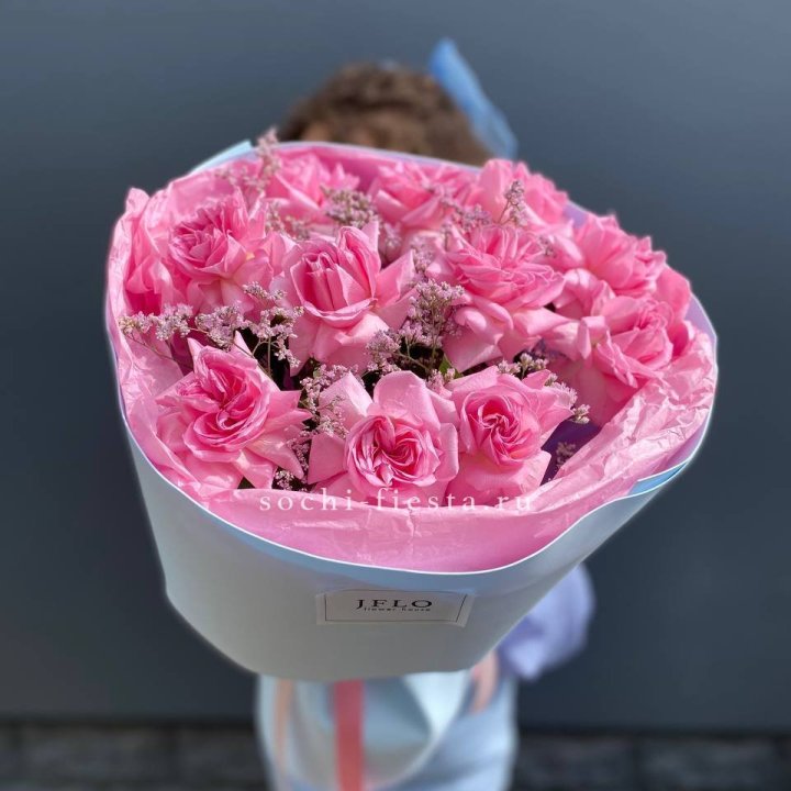 Букет французских розовых роз  в Сыктывкаре