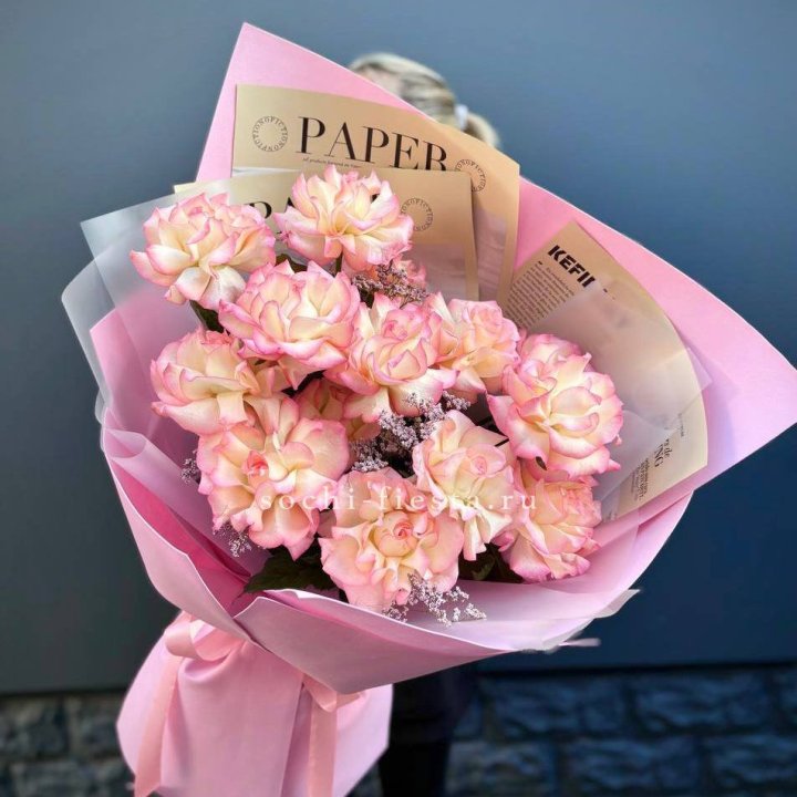 15 французских роз "Джумилия" в Сыктывкаре